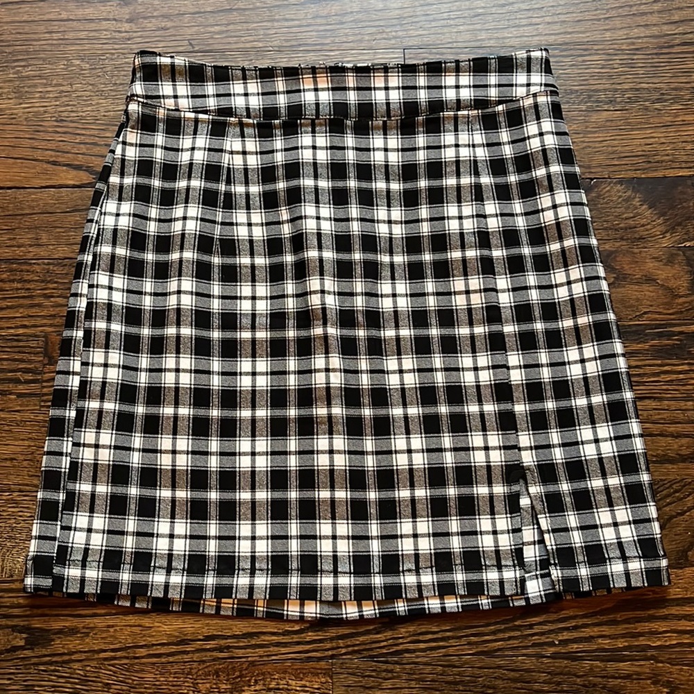 NWOT Garage skirt